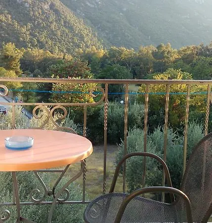 Apart-hotel Alexandros Kamena Vourla