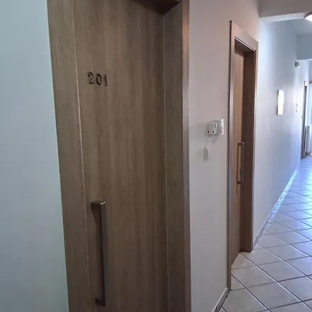 Alexandros Kamena Vourla