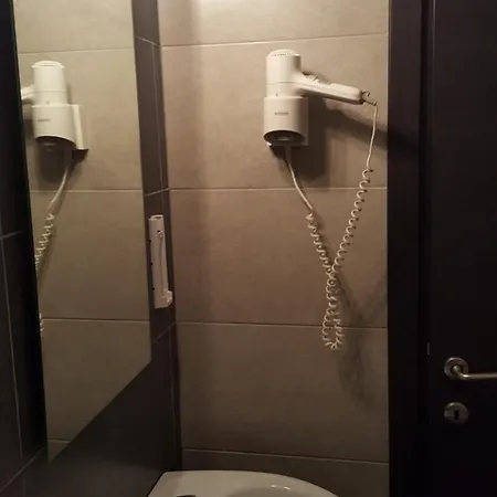 Alexandros Aparthotel