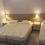 亚历山德罗斯公寓式酒店 公寓式酒店 卡梅纳维洛拉
