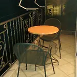 亚历山德罗斯公寓式酒店 公寓式酒店 *