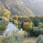 亚历山德罗斯公寓式酒店 * 卡梅纳维洛拉