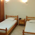 亚历山德罗斯公寓式酒店 公寓式酒店 *