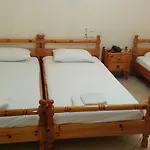 亚历山德罗斯公寓式酒店 * 卡梅纳维洛拉