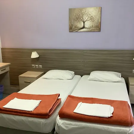 Aparthotel Alexandros *