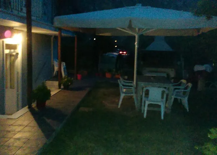 αλέξανδρος Ξενοδοχείο με διαμερίσματα Καμένα Βούρλα