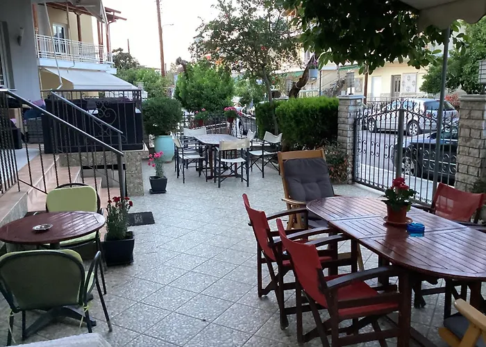 αλέξανδρος Ξενοδοχείο με διαμερίσματα Καμένα Βούρλα