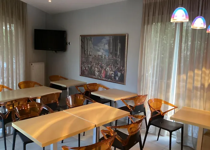 Ξενοδοχείο με διαμερίσματα αλέξανδρος Καμένα Βούρλα